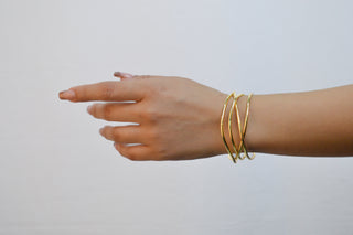 Brazalete entrelazado delgado BR03002