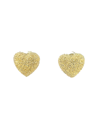 Arete de corazon con textura arenosa ER05018