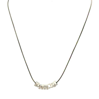 Gargantilla con dijes triangulares SN09003