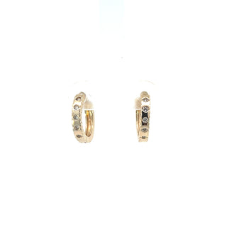 Huggie liso con zirconia ER03002
