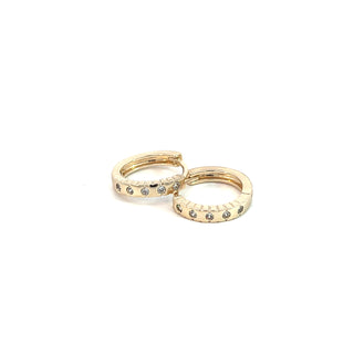 Huggie liso con zirconia ER03002