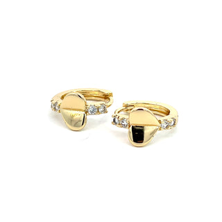 Huggie con corazon liso al centro ER03042