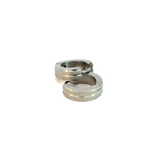 Huggie con dos lineas de brillo SH03003