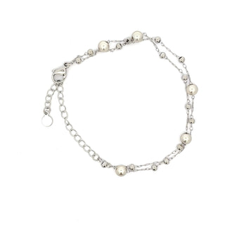 Pulsera plateada con combinacion de esferas grandes y pequeñas SP0905